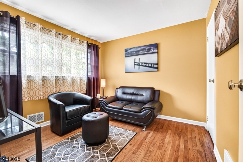 448 Warfield Road North Plainfield, NJ 07060 - Photo 15 of 26