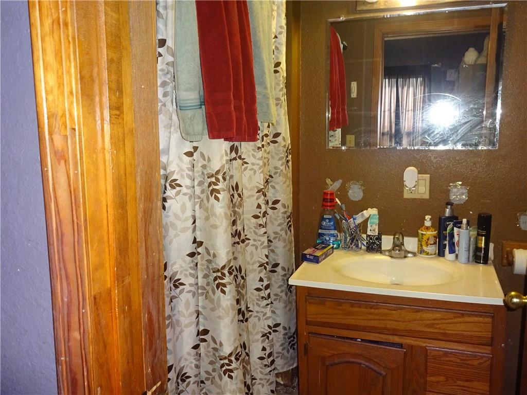 312 South 8th Street Independence, KS 67301 - Photo 11 of 18