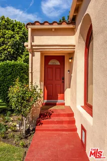$899,000 | 4118 5th Avenue, Los Angeles, CA 90008