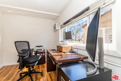 $899,000 | 4118 5th Avenue, Los Angeles, CA 90008