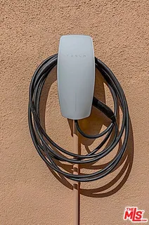 $899,000 | 4118 5th Avenue, Los Angeles, CA 90008