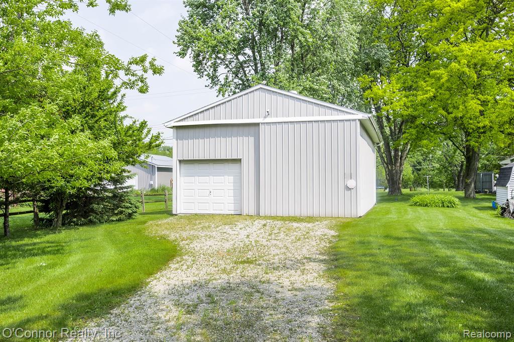 511 Range Road Smiths Creek, MI 48074 - Photo 31 of 36
