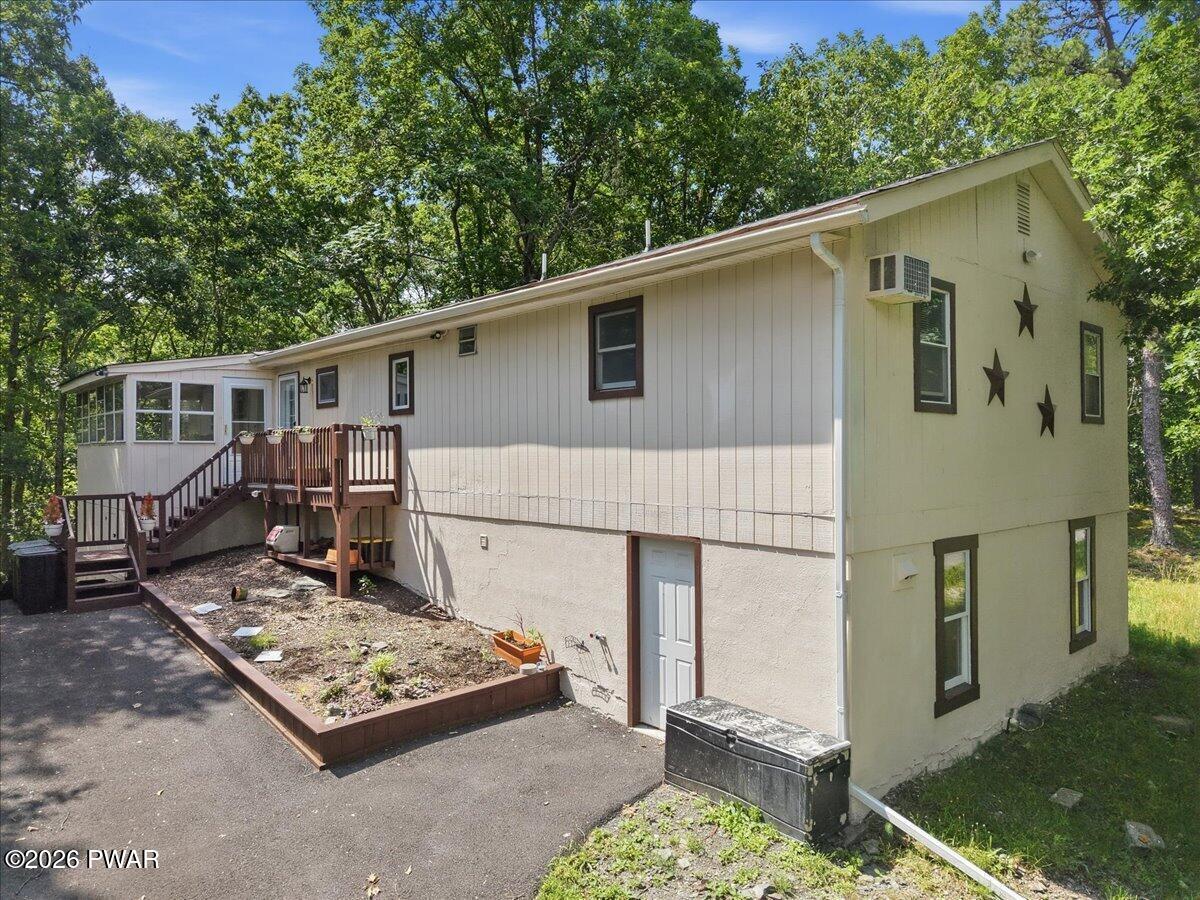 198 Edinburgh Road Bushkill, PA 18324 - Photo 49 of 88