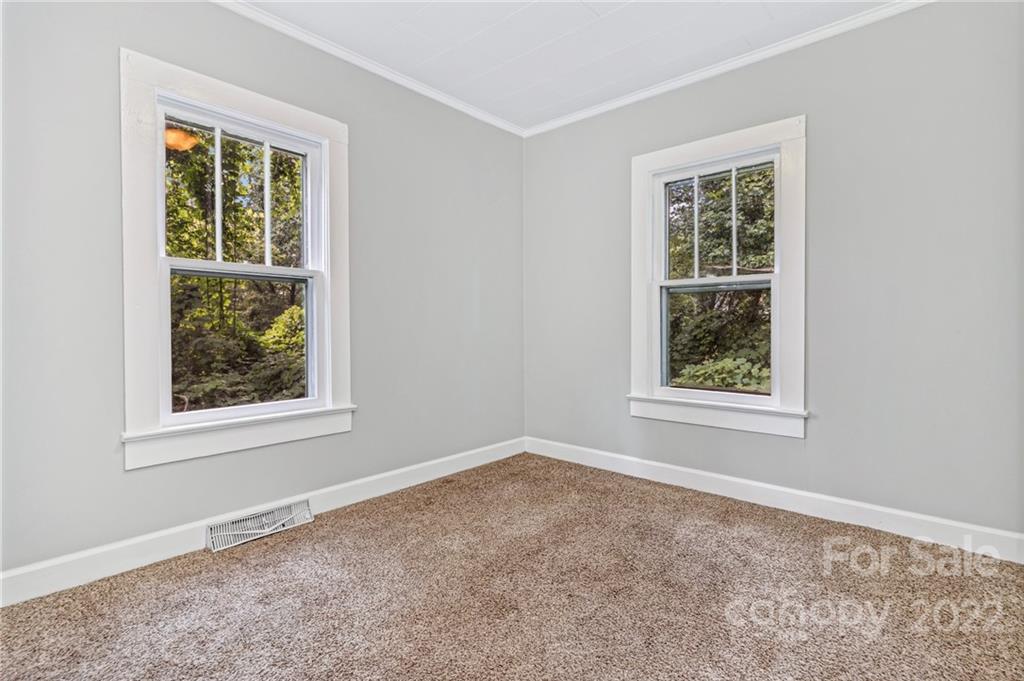 728 Virginia Road Marion, NC 28752 - Photo 27 of 29 Gallery Image 27