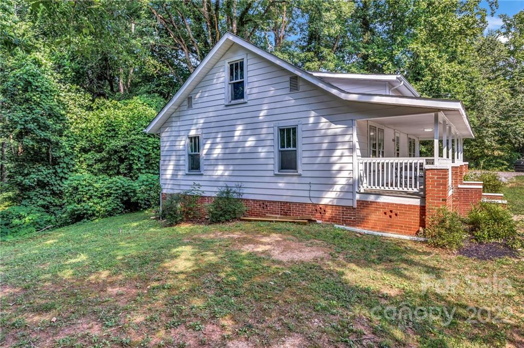 728 Virginia Road Marion, NC 28752 - Photo 8 of 29 Gallery Image 8