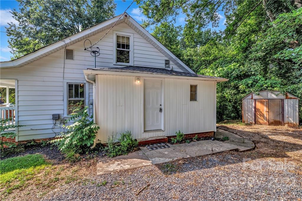 728 Virginia Road Marion, NC 28752 - Photo 9 of 29 Gallery Image 9