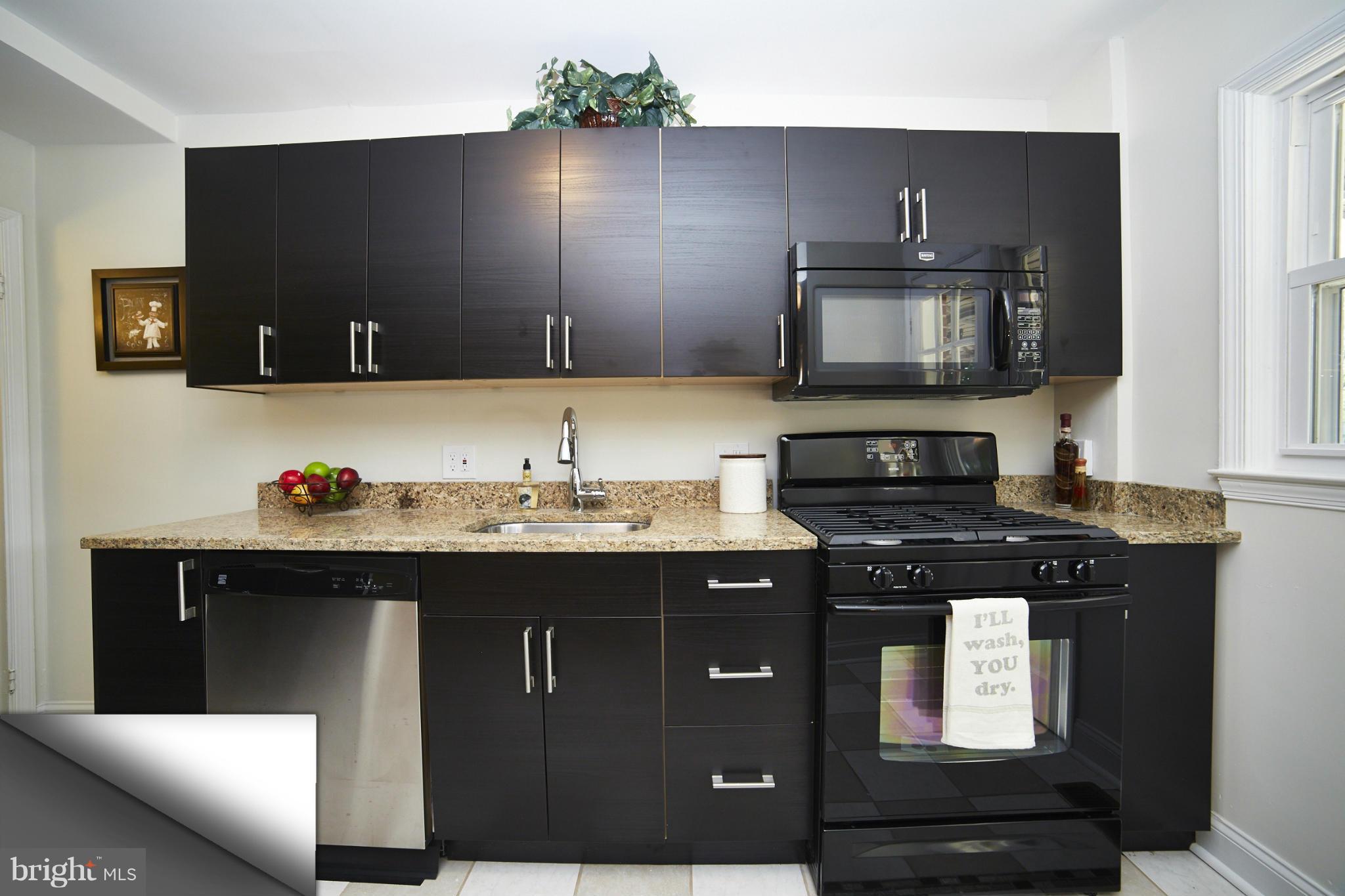 6002 Glennor Road Baltimore, MD 21239 - Photo 13 of 30 Kitchen