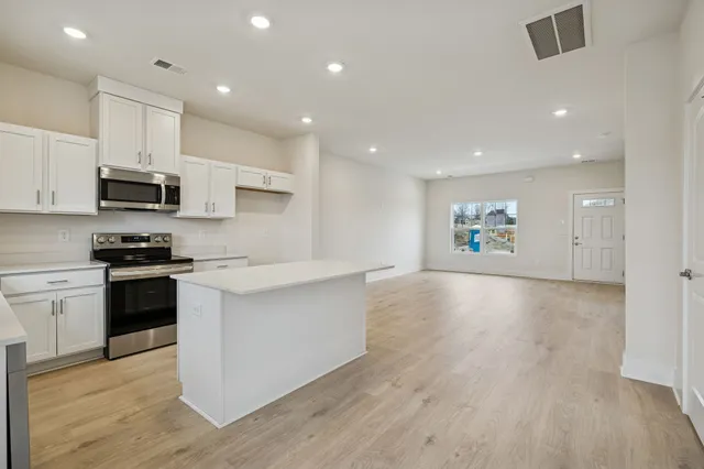 $319,900 | 206 Dry Creek Commons Drive, Goodlettsville, TN 37072