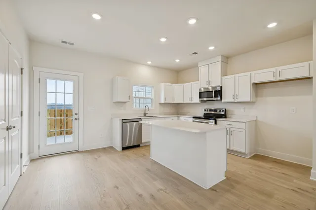 $319,900 | 206 Dry Creek Commons Drive, Goodlettsville, TN 37072