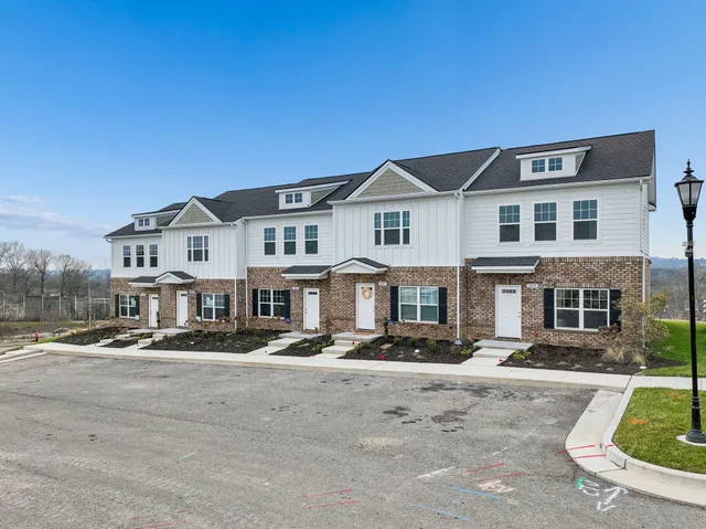 $319,900 | 206 Dry Creek Commons Drive, Goodlettsville, TN 37072