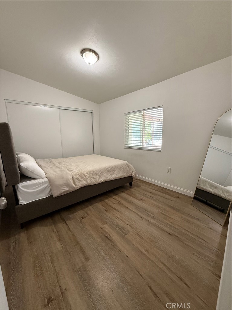 455 East Wilson Street Rialto, CA 92376 - Photo 5 of 20 Main Room.