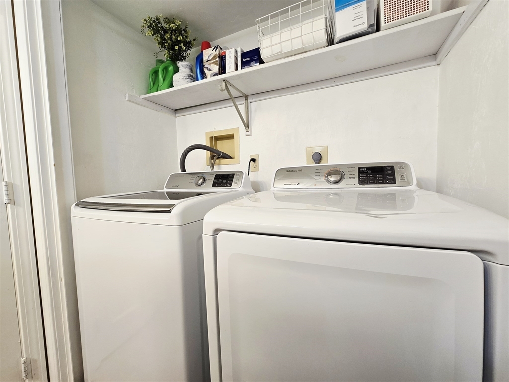 4 Villa Roma Drive, Unit 4 Tewksbury, MA 01876 - Photo 17 of 42