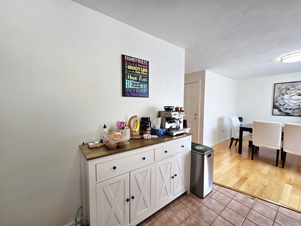 4 Villa Roma Drive, Unit 4 Tewksbury, MA 01876 - Photo 8 of 42