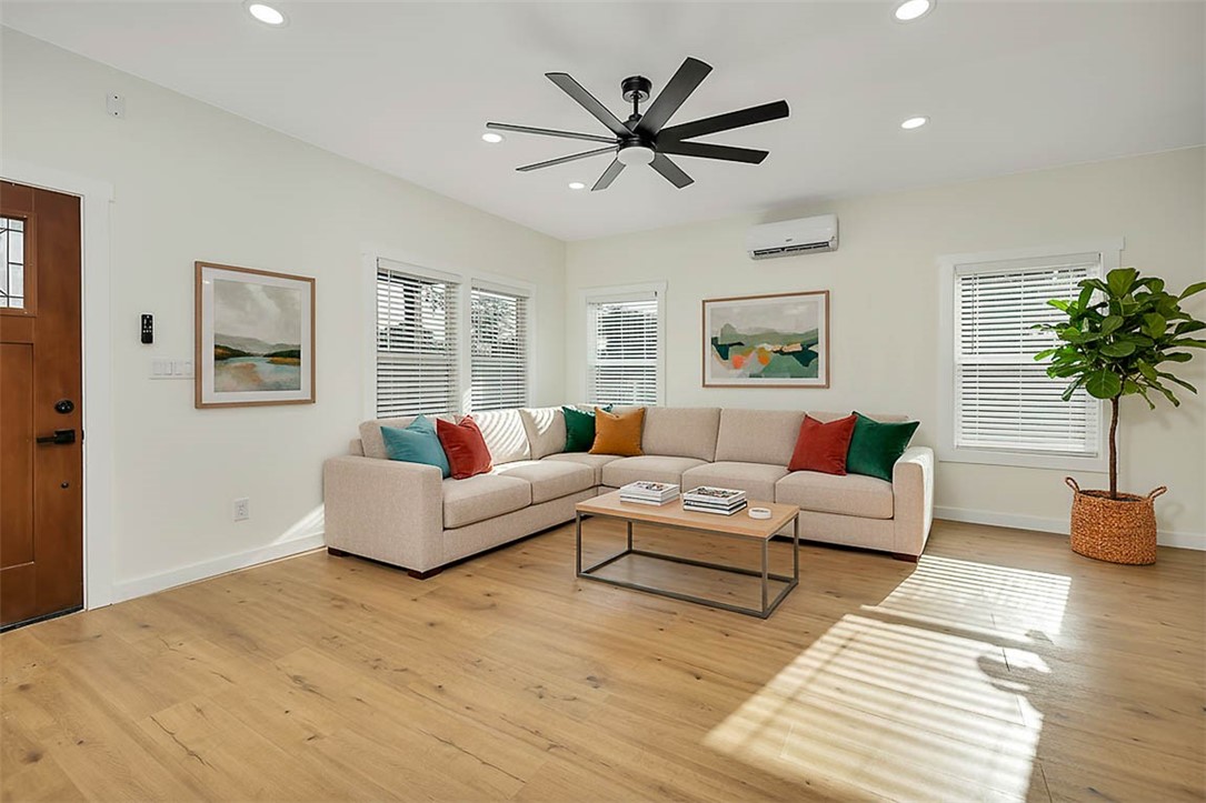 608 Q Street Brunswick, GA 31520 - Photo 4 of 15