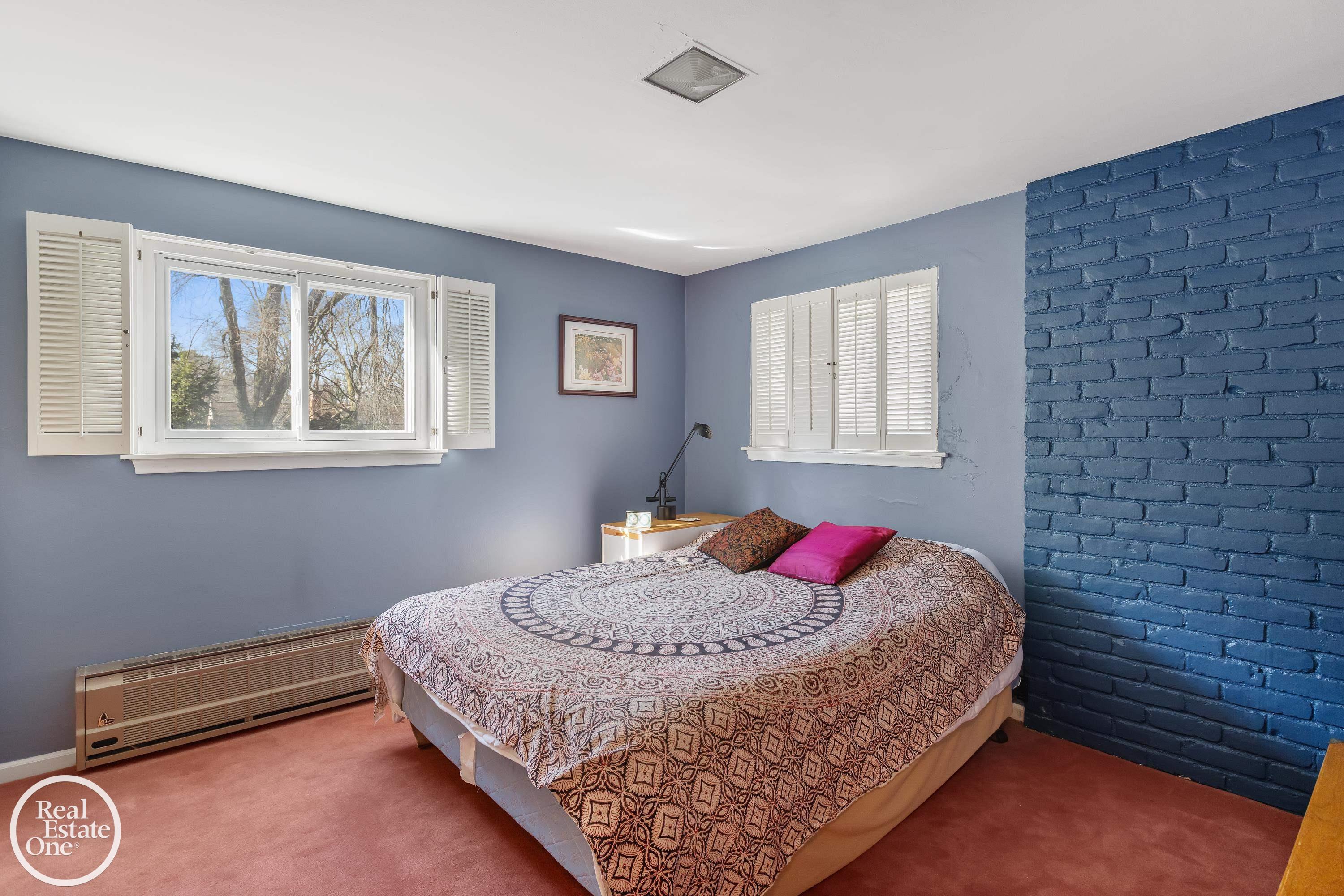 161 Stephens Road Grosse Pointe, MI 48236 - Photo 37 of 65 50169099-2719BF90-2645-475C-A880-58C07977C24C.JPG