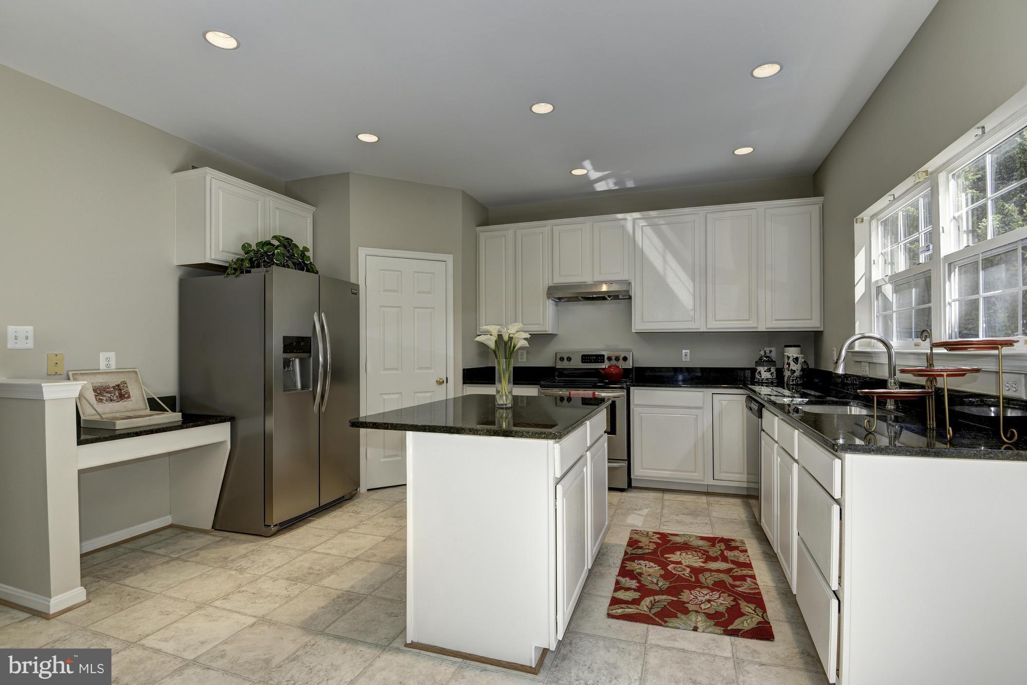 2827 Roesh Way Vienna, VA 22181 - Photo 13 of 30 Kitchen