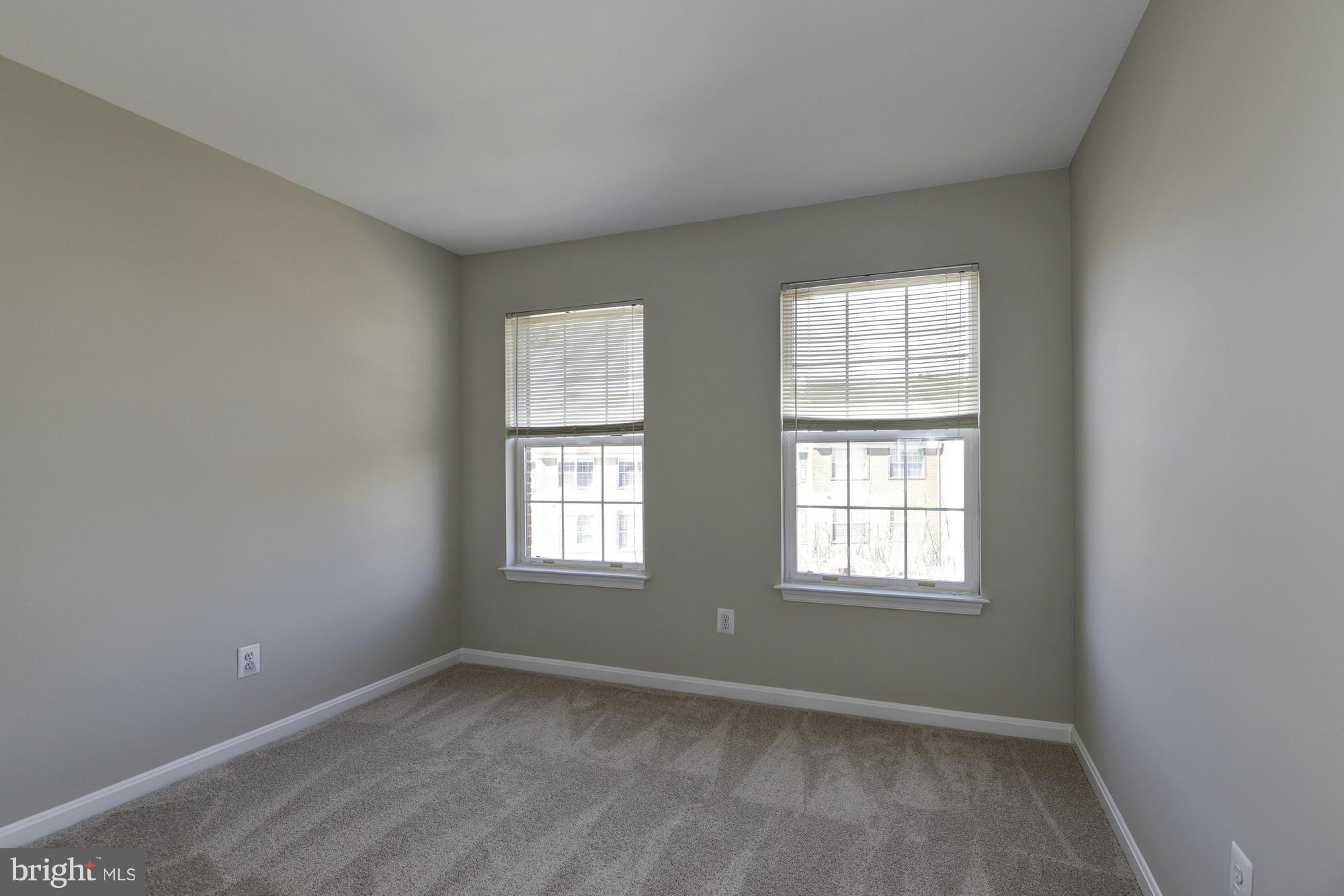 2827 Roesh Way Vienna, VA 22181 - Photo 25 of 30 Bedroom