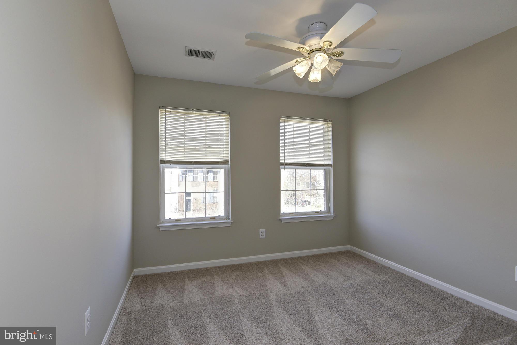 2827 Roesh Way Vienna, VA 22181 - Photo 26 of 30 Bedroom