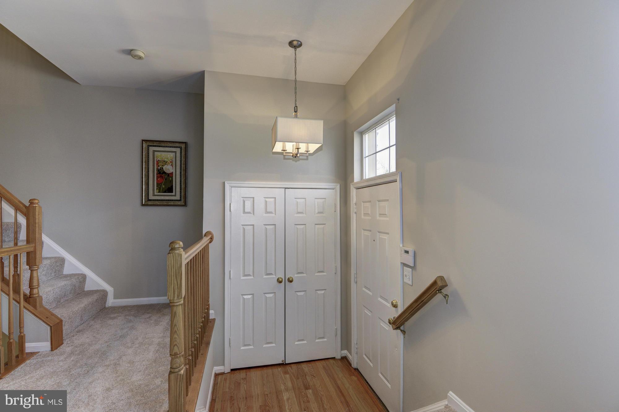 2827 Roesh Way Vienna, VA 22181 - Photo 4 of 30 Interior (General)