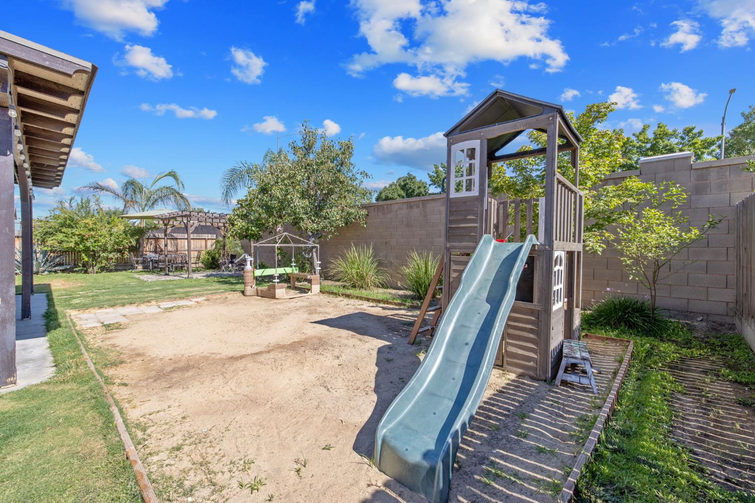 757 Strada Street Lemoore, CA 93245 - Photo 47 of 63