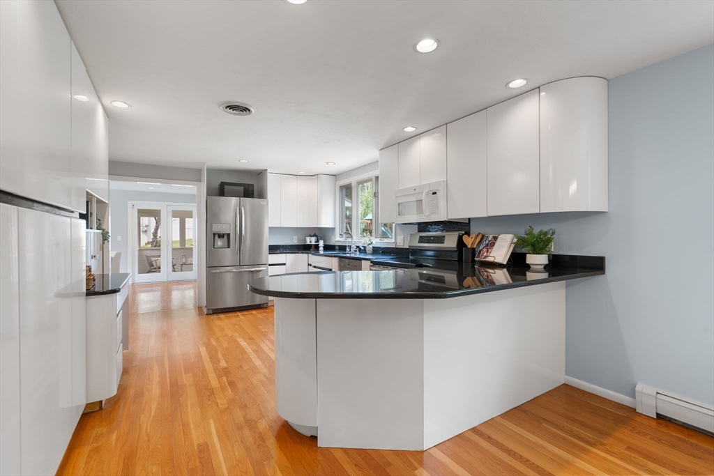 11 Fox Hill Road Framingham, MA 01701 - Photo 10 of 42