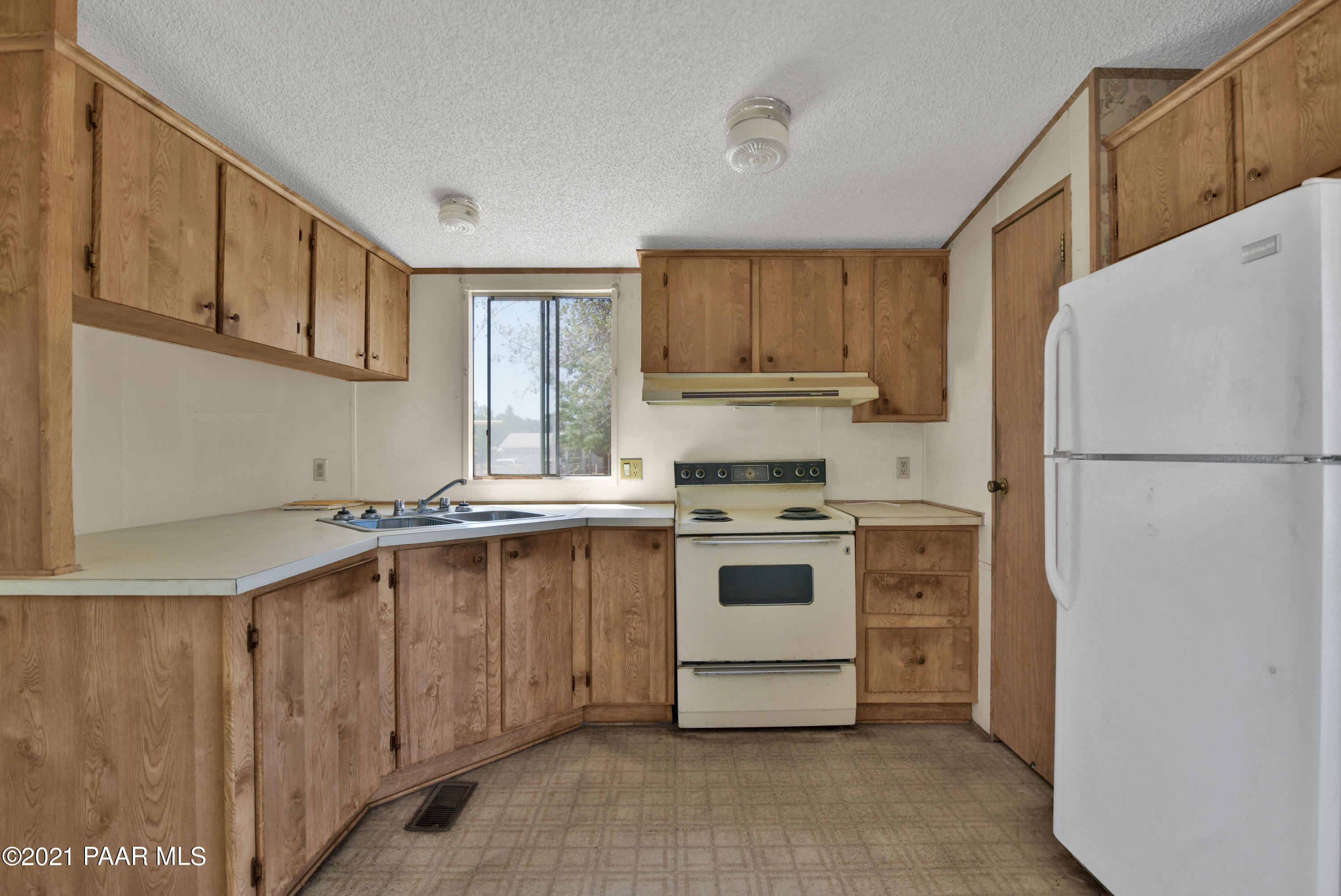 7435 North Spur Road Prescott, AZ 86305 - Photo 15 of 36 DSC_1806