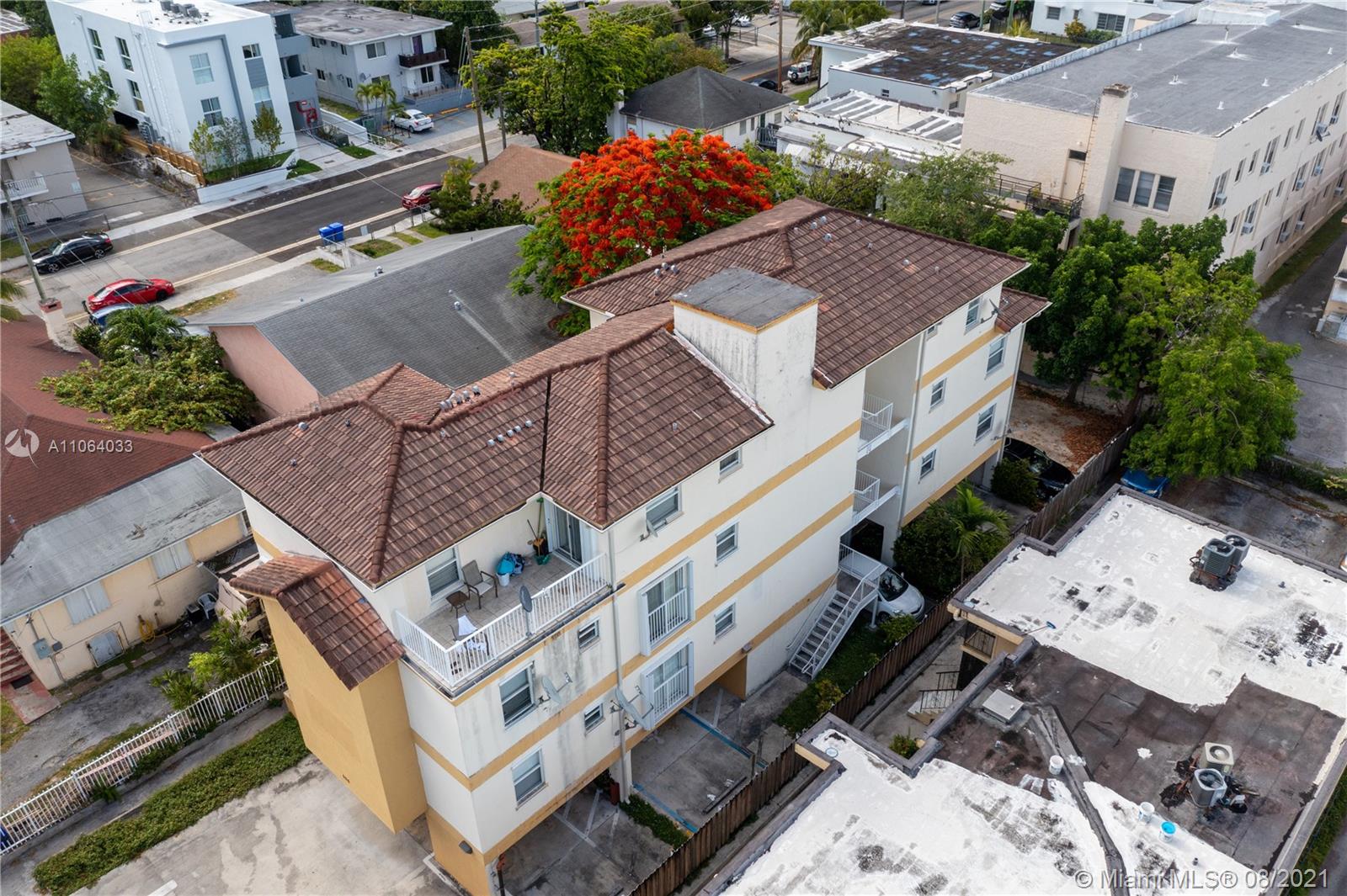 520 Southwest 5th Street, Unit 303 Miami, FL 33130 - Photo 45 of 49 an aerial view of a house