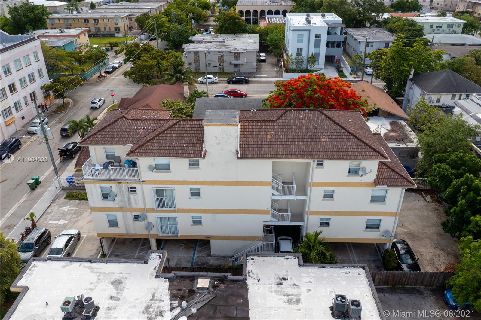520 Southwest 5th Street, Unit 303 Miami, FL 33130 - Photo 46 of 49 a aerial view of multiple houses with a yard
