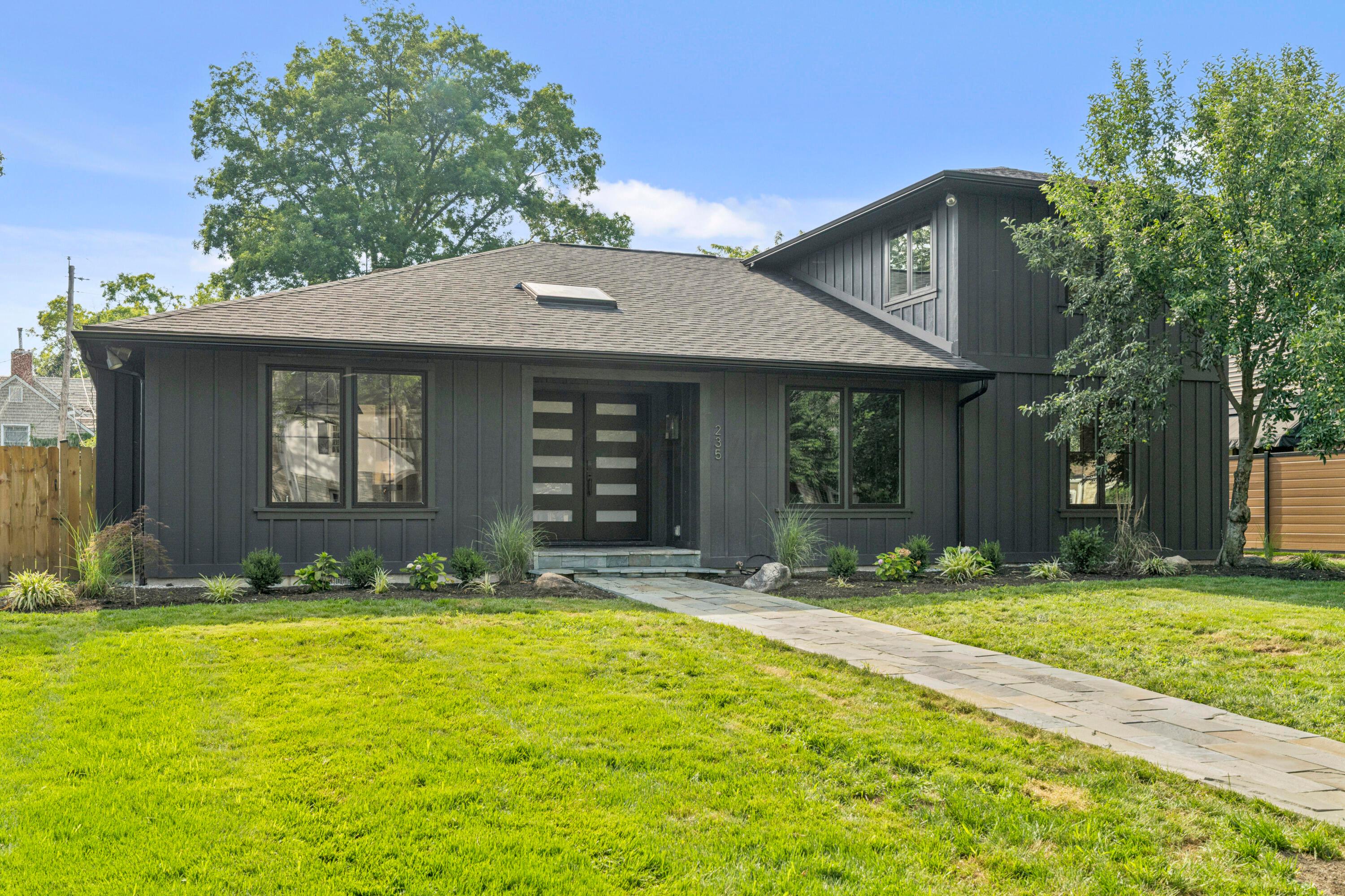 235 South Stanwood Road Columbus, OH 43209 - Photo 2 of 53 Front Entry