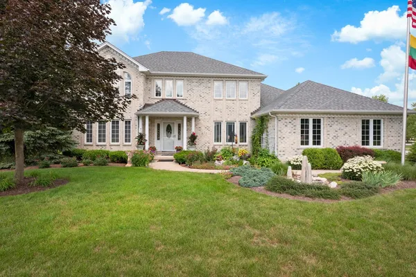 $532,000 | 877 Elm Street, Sugar Grove, IL 60554