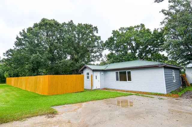 $125,000 | 17898 132nd Avenue Northeast, Thief River Falls, MN 56701