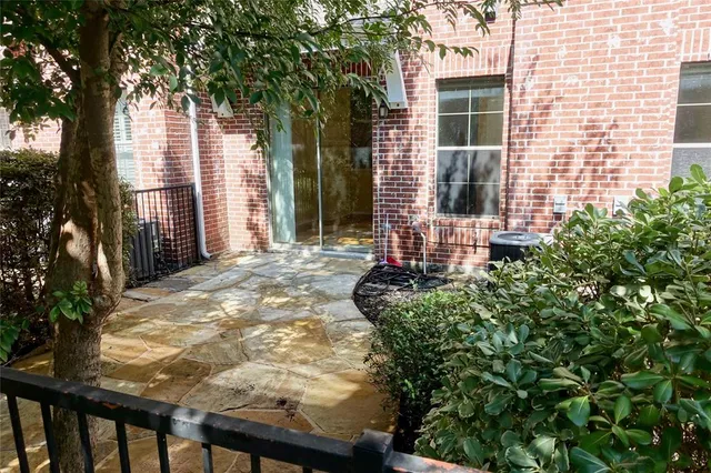 a view of a lake with houses