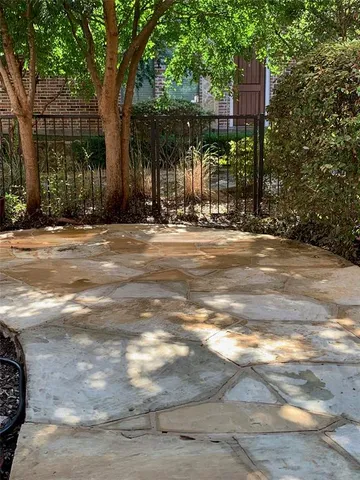 a view of a garage room