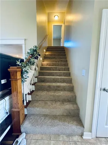 $425,000 | 810 Arrowhead Circle, Maryville, MO 64468