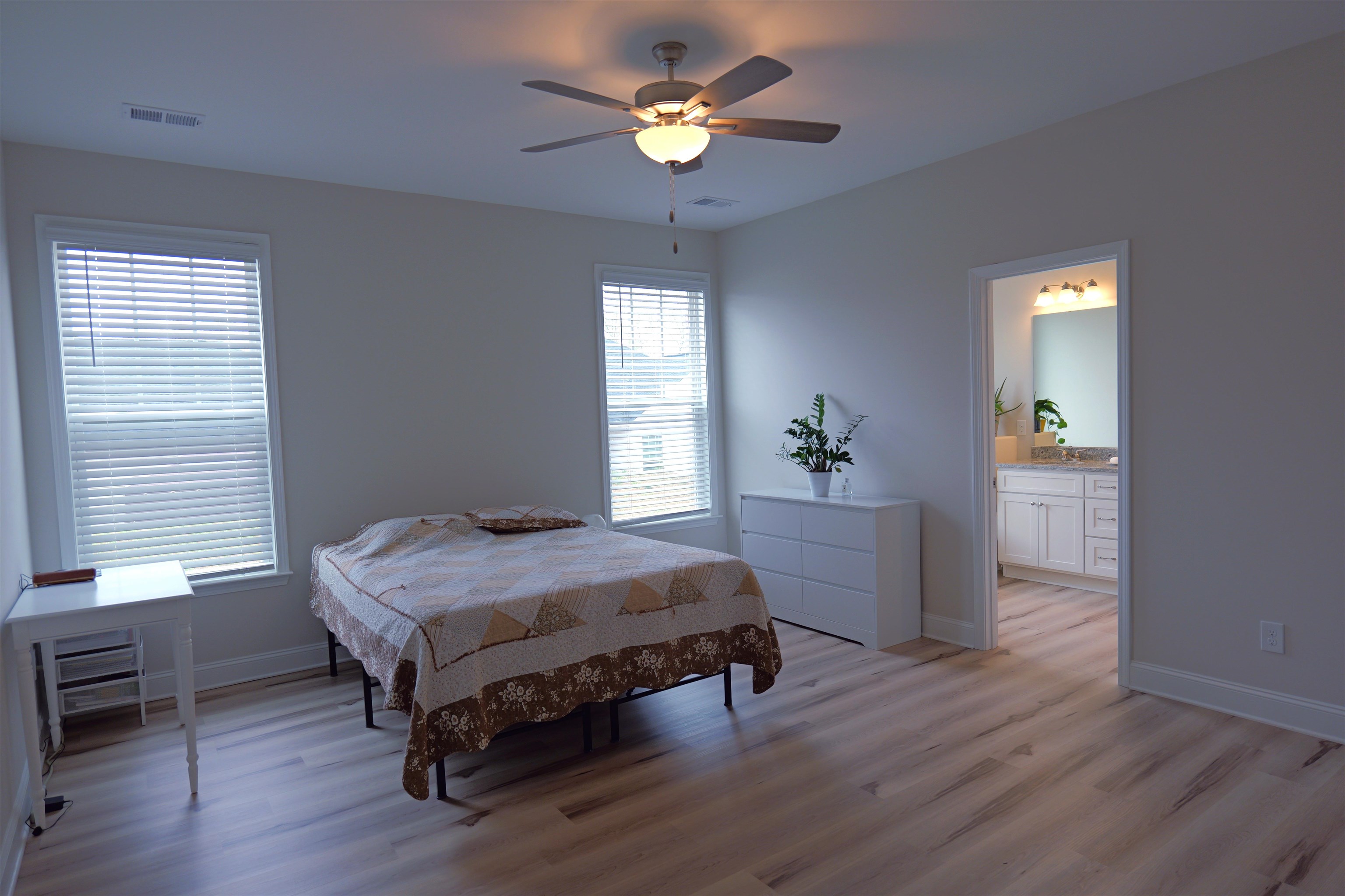 2054 Lachaise Lane Moore, SC 29369 - Photo 6 of 16