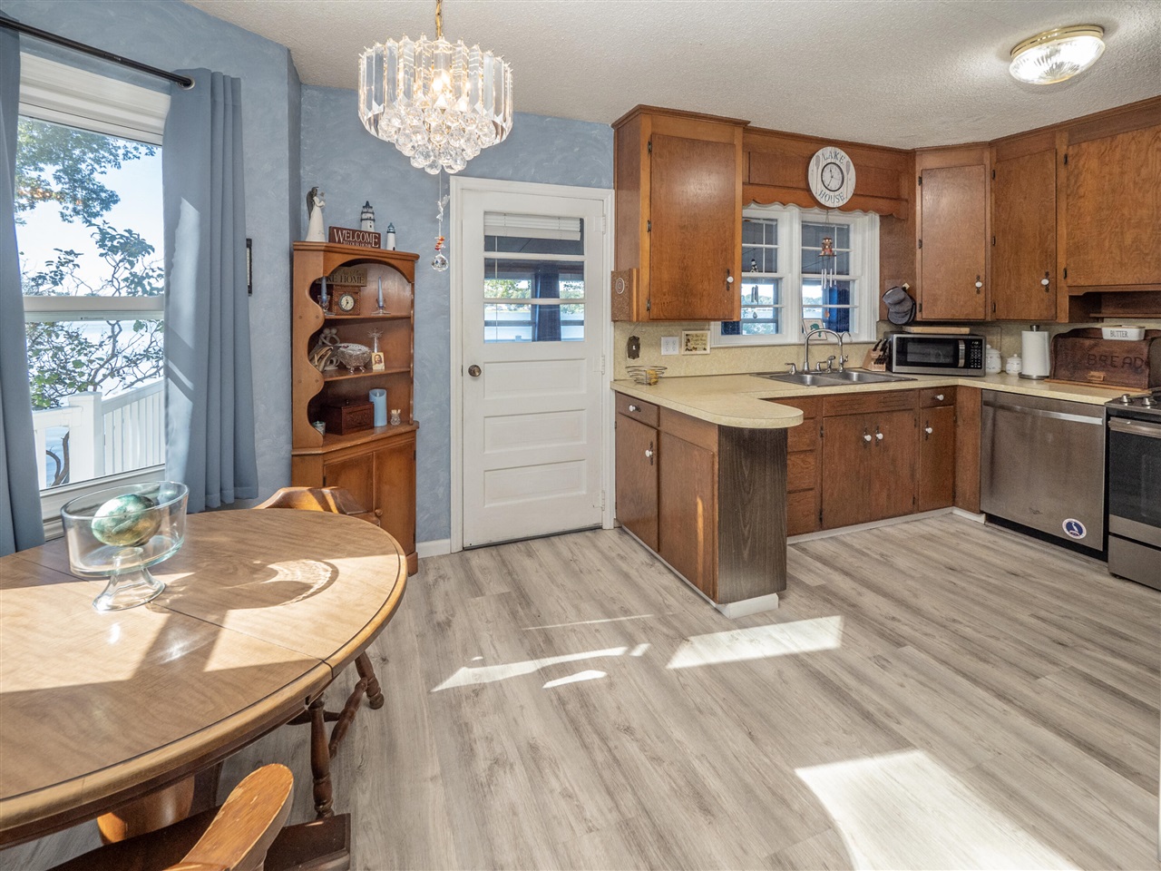 55572 North Fisher Lake Road Three Rivers, MI 49093 - Photo 10 of 34