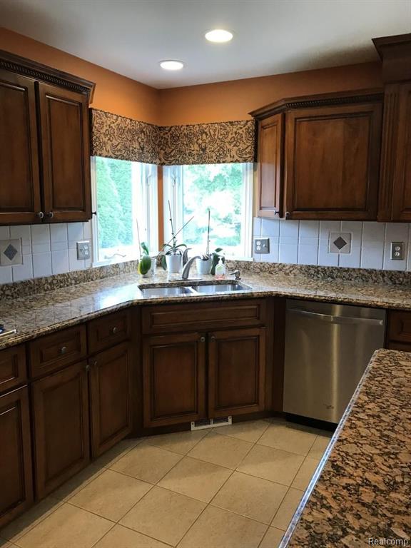 49603 Compass Point Drive Chesterfield, MI 48047 - Photo 54 of 89