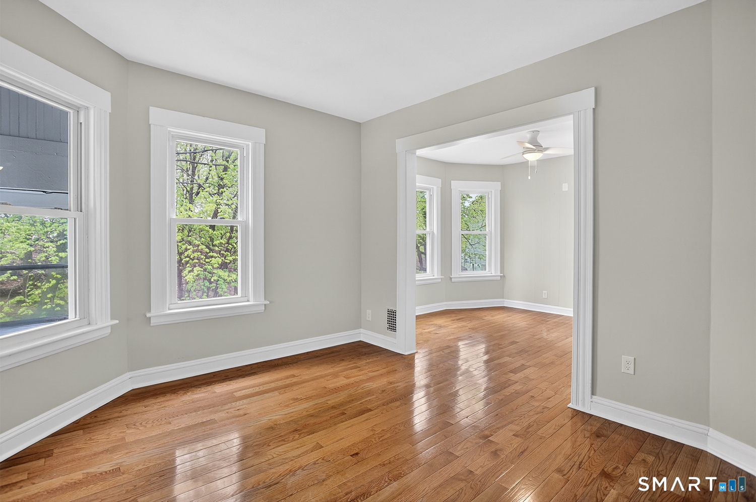 95 Parrott Avenue Bridgeport, CT 06606 - Photo 2 of 25