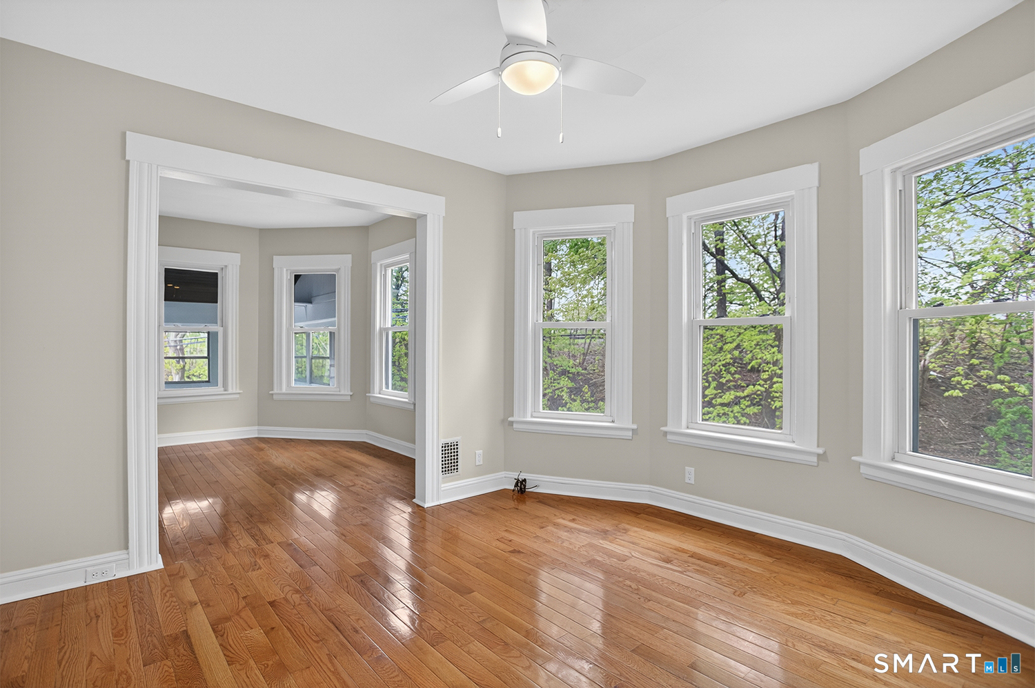 95 Parrott Avenue Bridgeport, CT 06606 - Photo 4 of 25