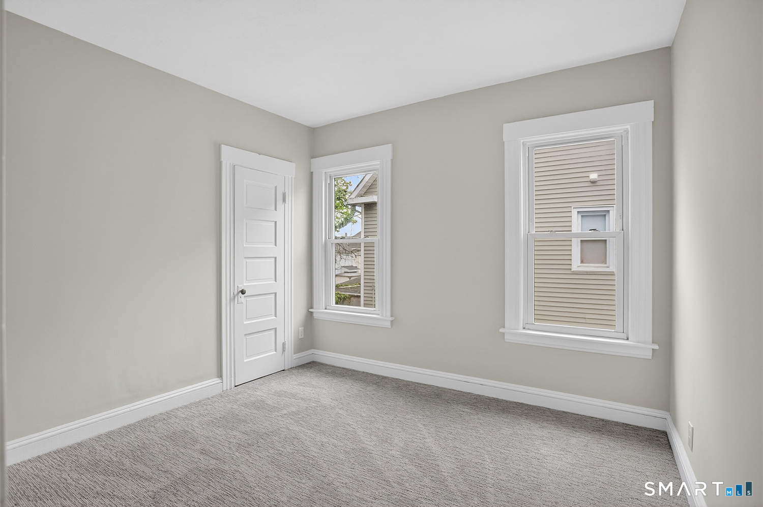 95 Parrott Avenue Bridgeport, CT 06606 - Photo 10 of 25