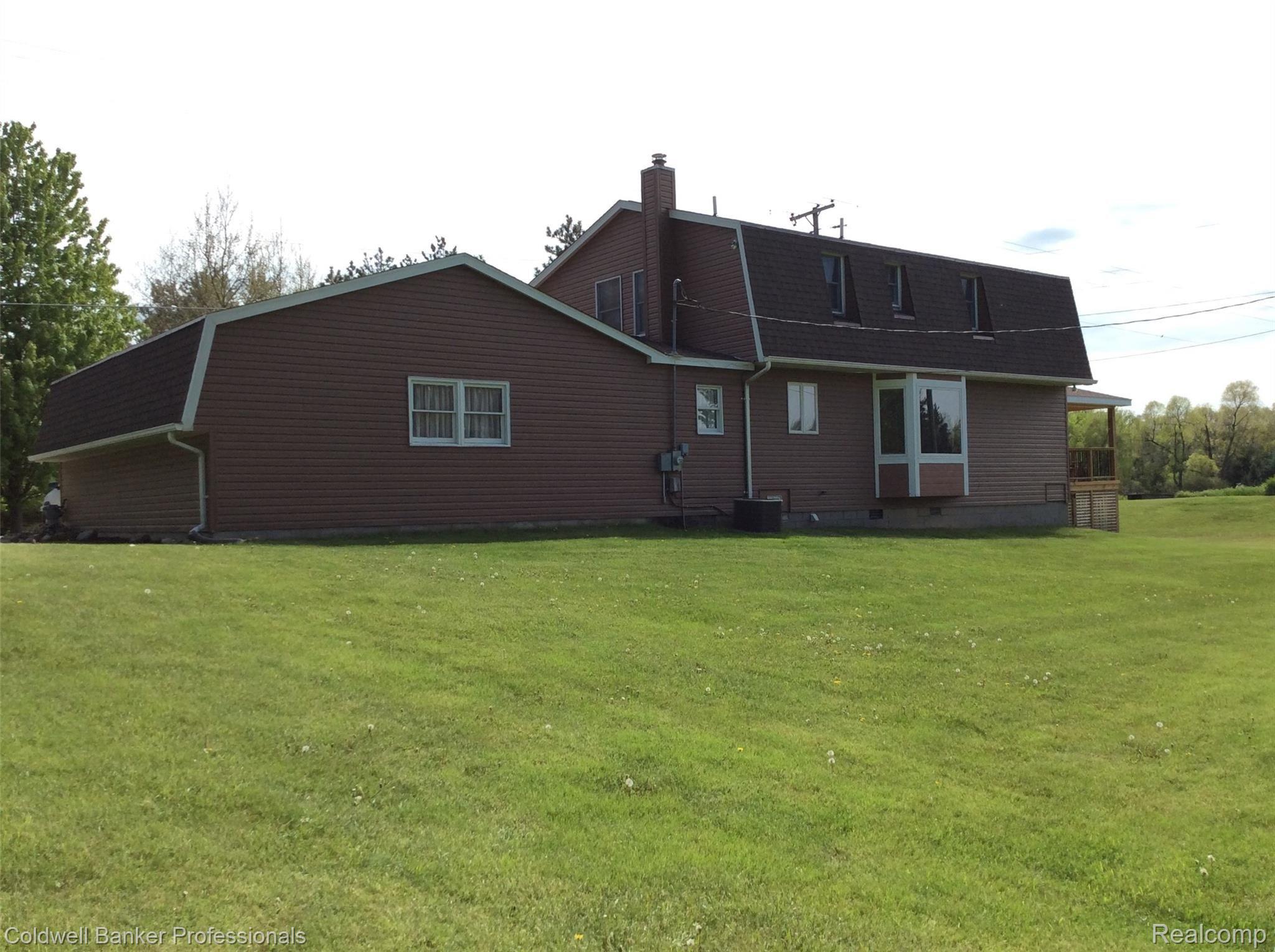 3530 Baldwin Road Metamora, MI 48455 - Photo 5 of 44 B7A61E4F-6983-4B76-A4E3-33F7A96FA6F5.jpeg