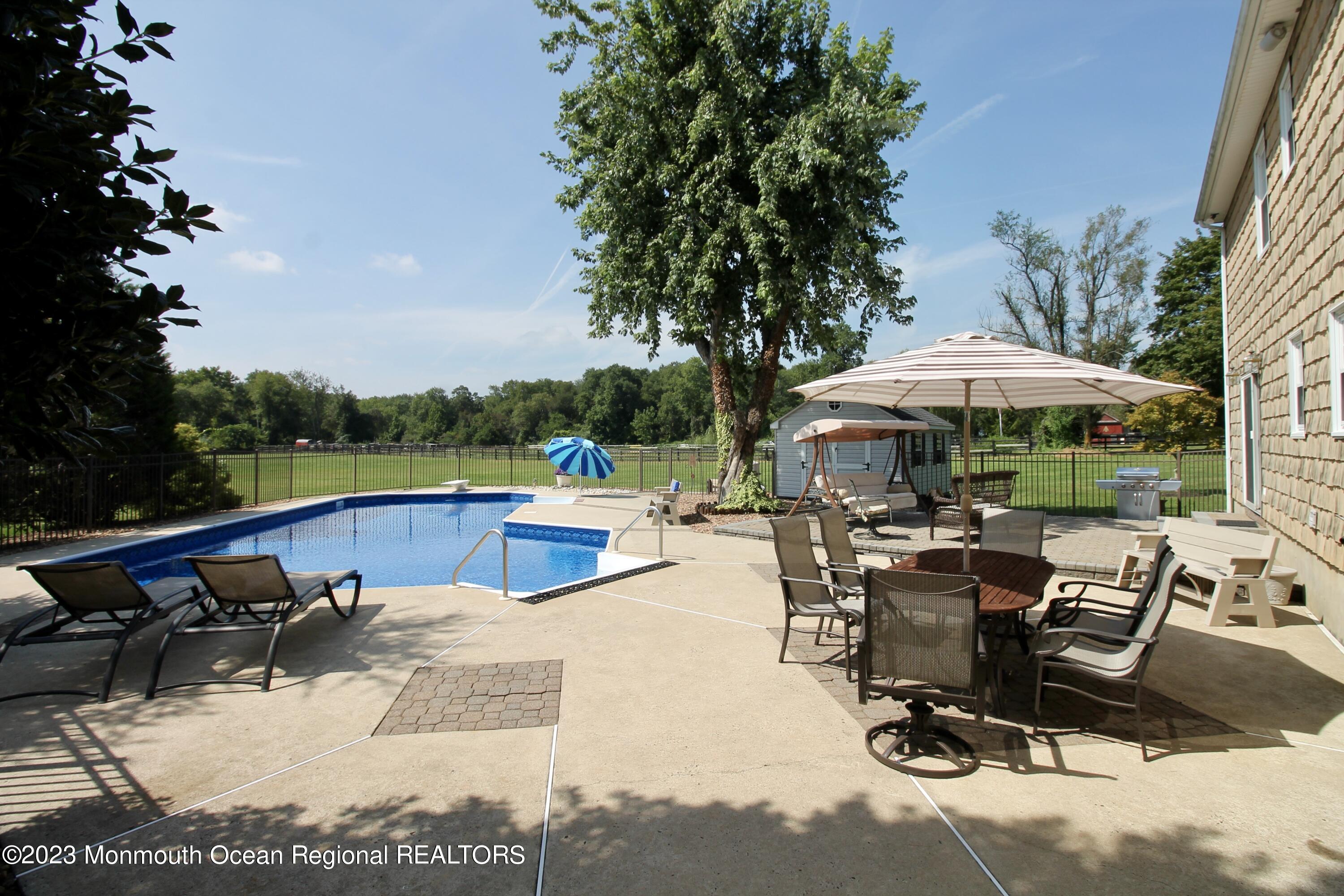113 Stagecoach Road Millstone Township, NJ 08510 - Photo 54 of 75 413C3C47-006B-4030-AC60-C32EF841D253_1_2