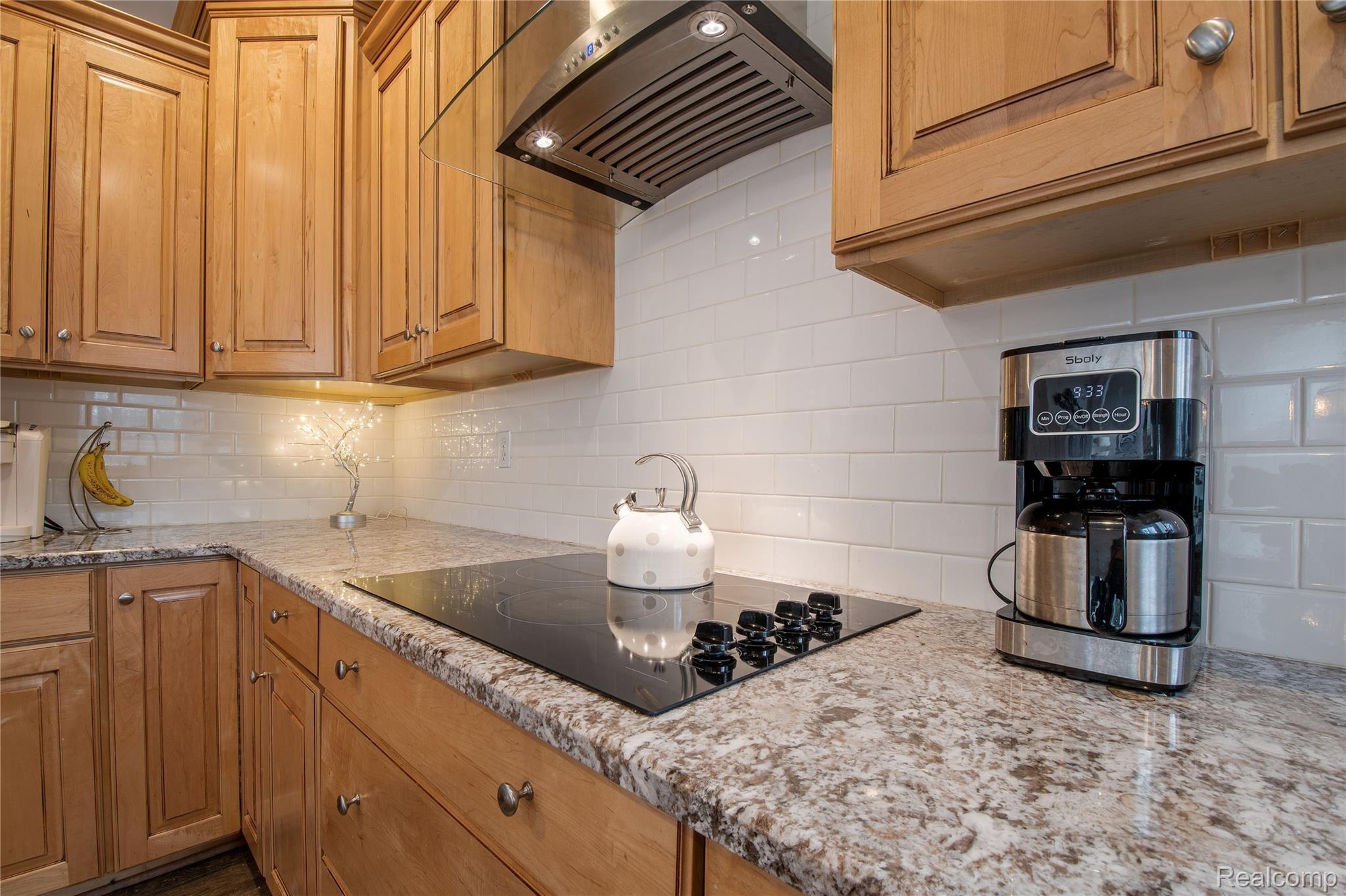 2669 Black Eagle Ridge Howell, MI 48843 - Photo 28 of 40 2669 Black Eagle Ridge HDR45.jpg