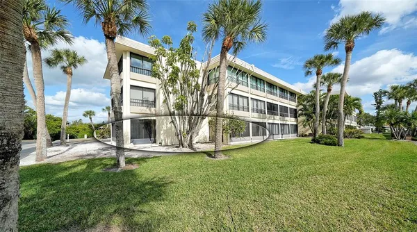 $495,000 | 101 Whispering Sands Drive, Unit 107, Sarasota, FL 34242