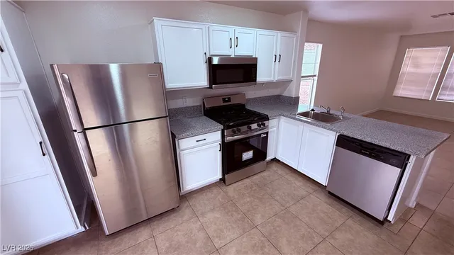 $1,795 | 788 Salt Flats Circle, Henderson, NV 89011