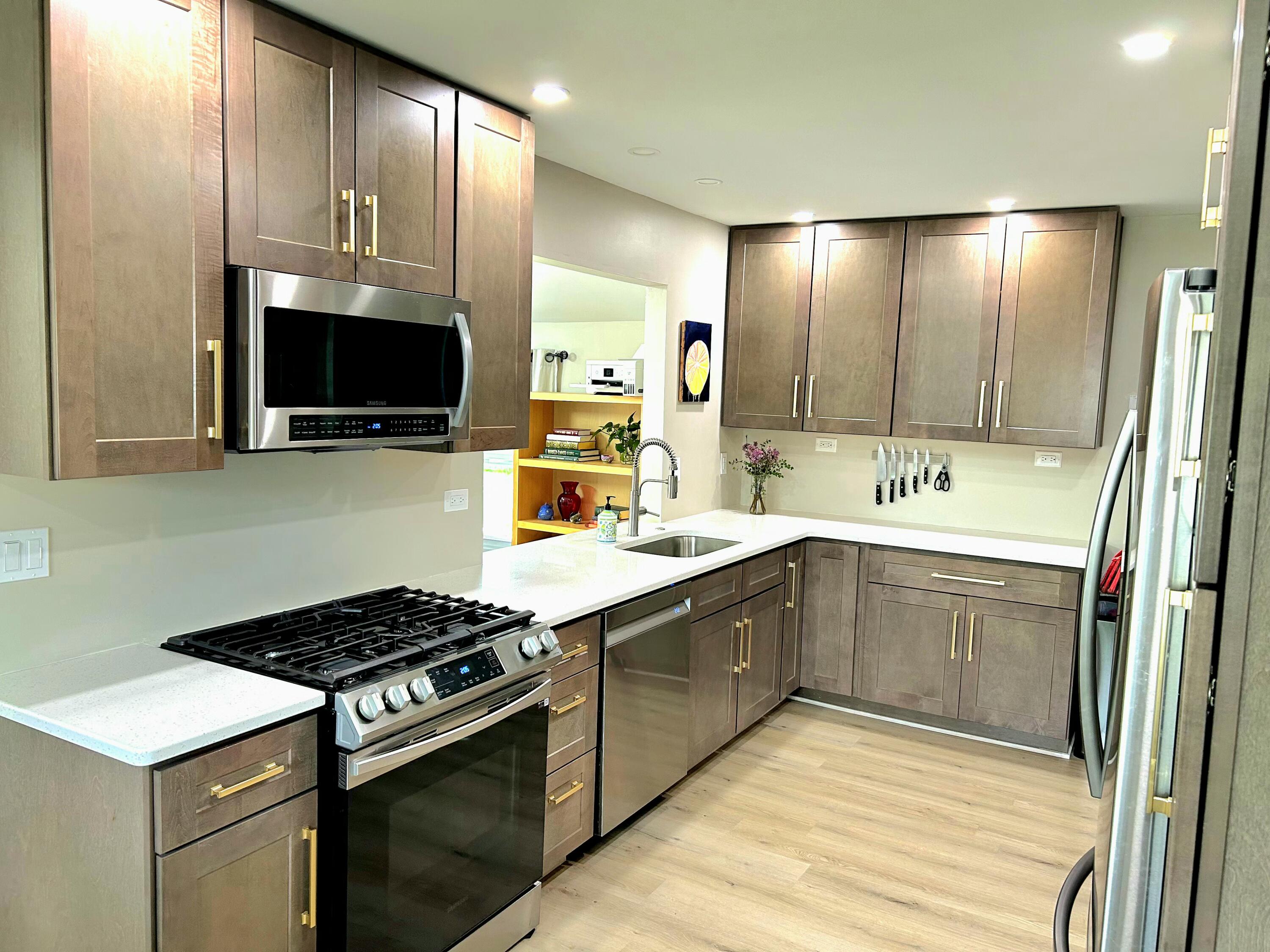 1901 North Rensselaer Avenue Griffith, IN 46319 - Photo 4 of 5 3000x2250