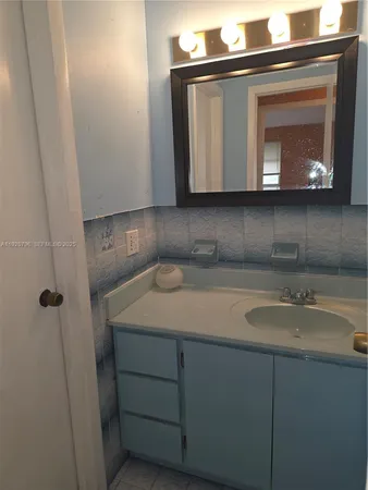 $2,900 | 250 Northwest 63rd Court, Unit 2, Miami, FL 33126