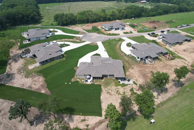 $450,000 | N835 Eagle Rdg Drive, Fort Atkinson, WI 53538