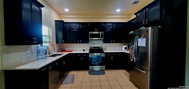 $279,900 | 1121 North Oak Street, Pearsall, TX 78061