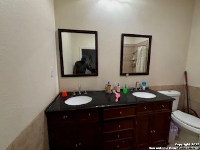 $279,900 | 1121 North Oak Street, Pearsall, TX 78061